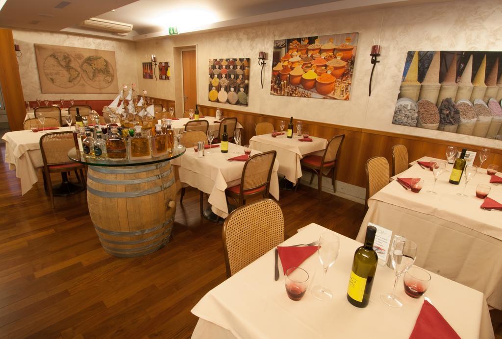 Hotel Bahnhof Haus Chiasso Eksteriør billede