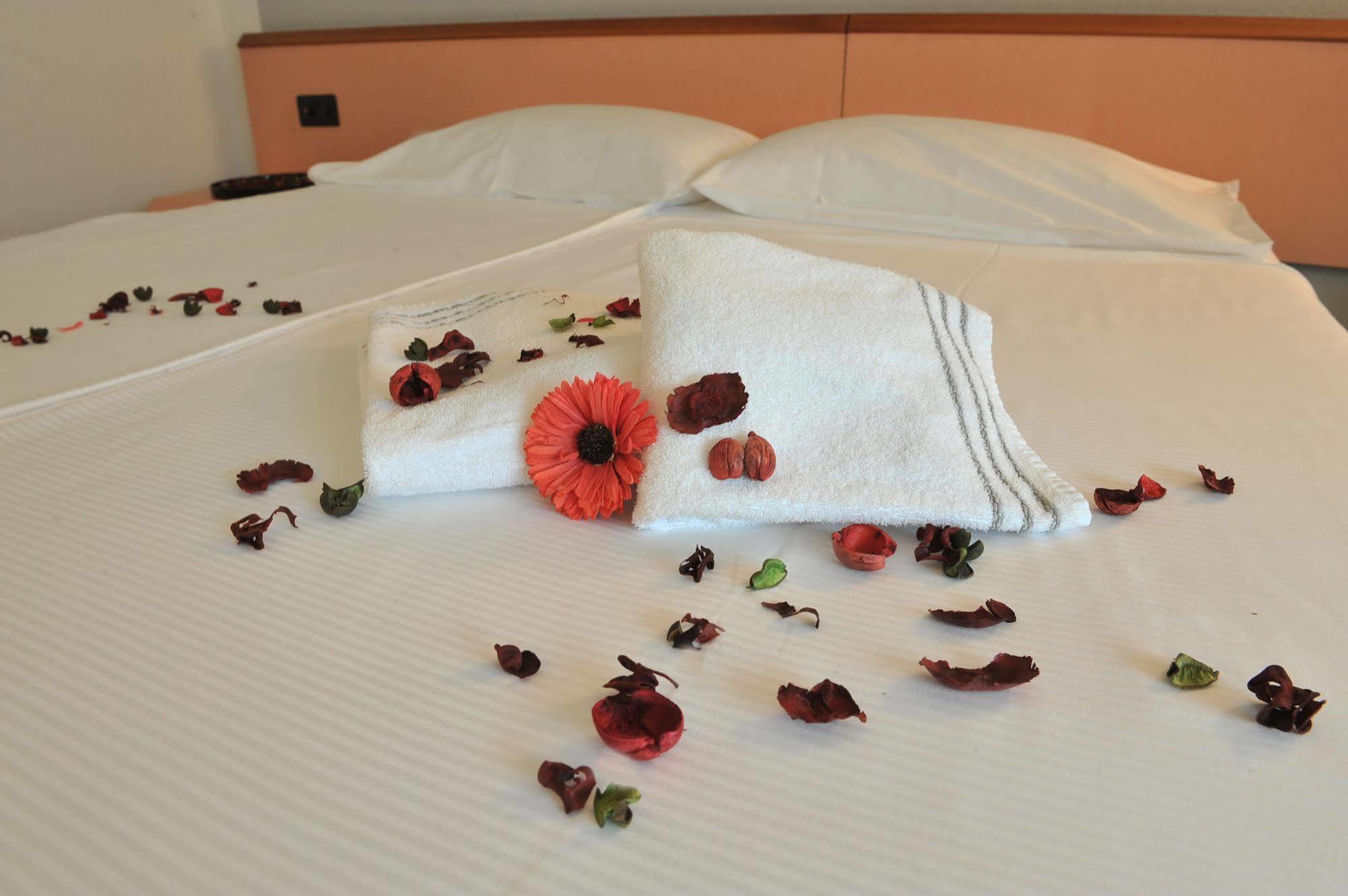 Hotel Bahnhof Haus Chiasso Eksteriør billede